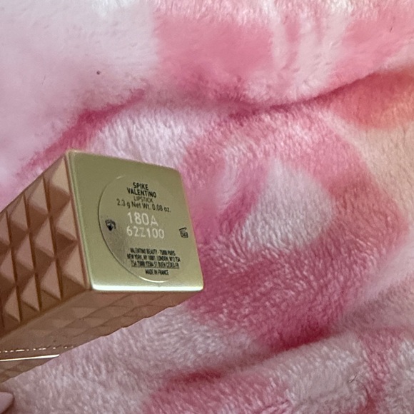 Valentino lipstick - Picture 2 of 4